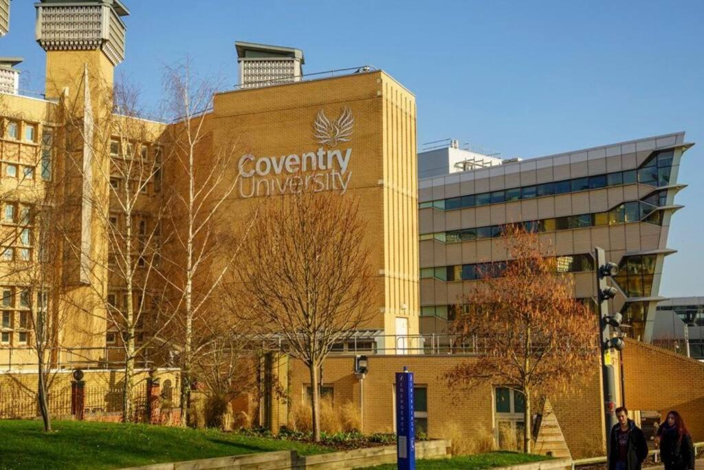 Homely 3 Bed Town House In Coventry City Centre Extérieur photo